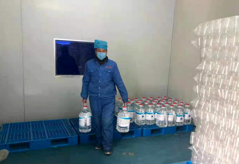 方舟制药一线员工坚守岗位 防疫情,保生产