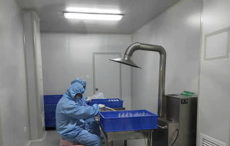 方舟制药一线员工坚守岗位 防疫情,保生产