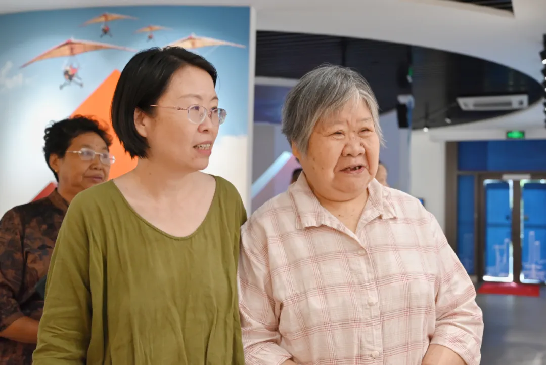 1728525524301633.webp 640 (6).webp